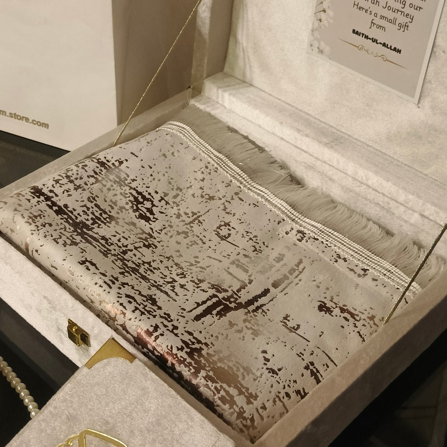 Hajj and Umrah Tabarrukh Velvet primiume Quality