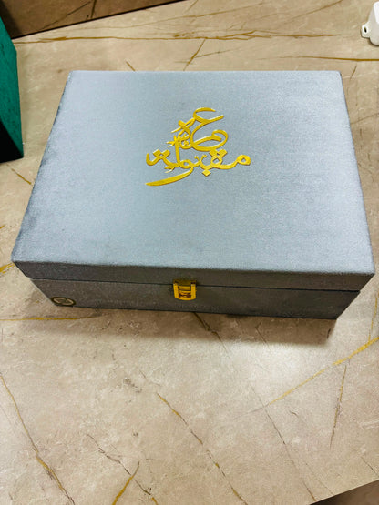 Hajj & Umrah Tabarrukh Wooden Velvet Gift Set