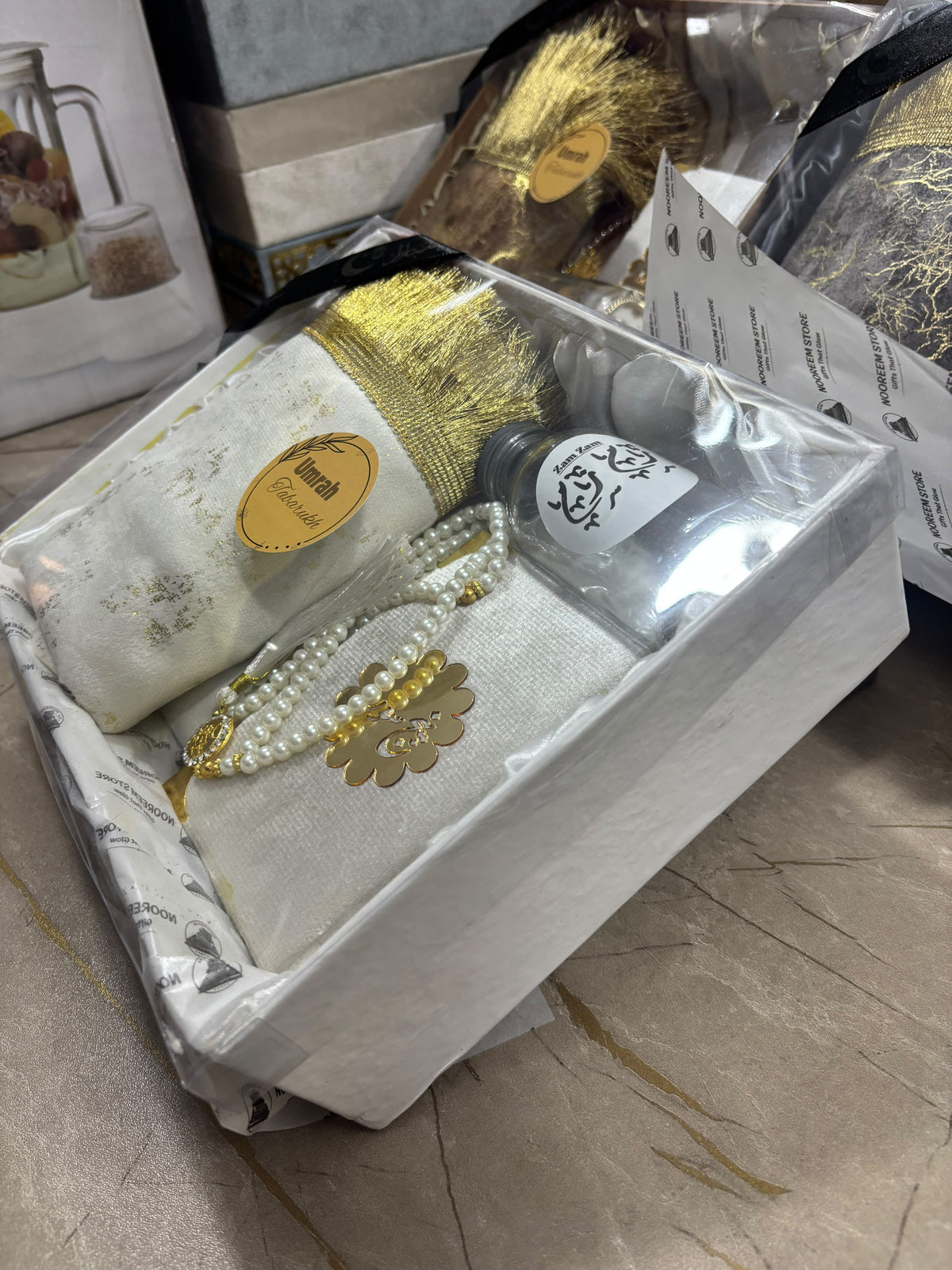 Umrah Tabbaruk Cardboard Box Elegant Luxurious Gift Set