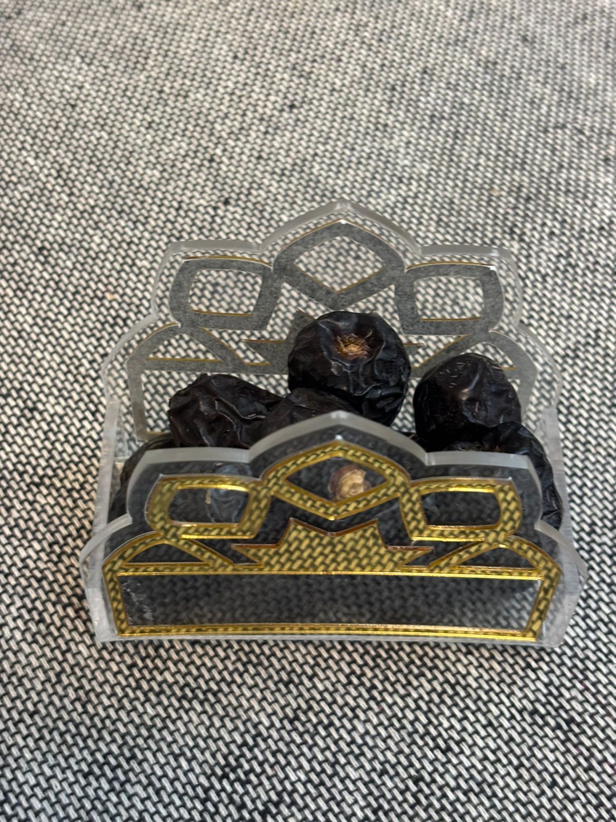 Acrylic Dates Mini Basket 6 sets with ajwa khajoor