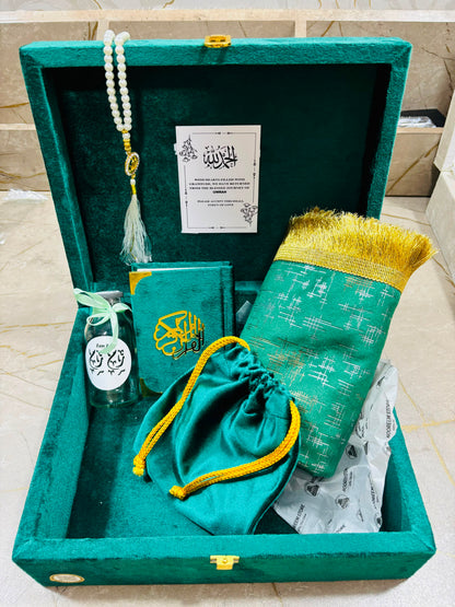 Hajj & Umrah Tabarrukh Wooden Velvet Gift Set